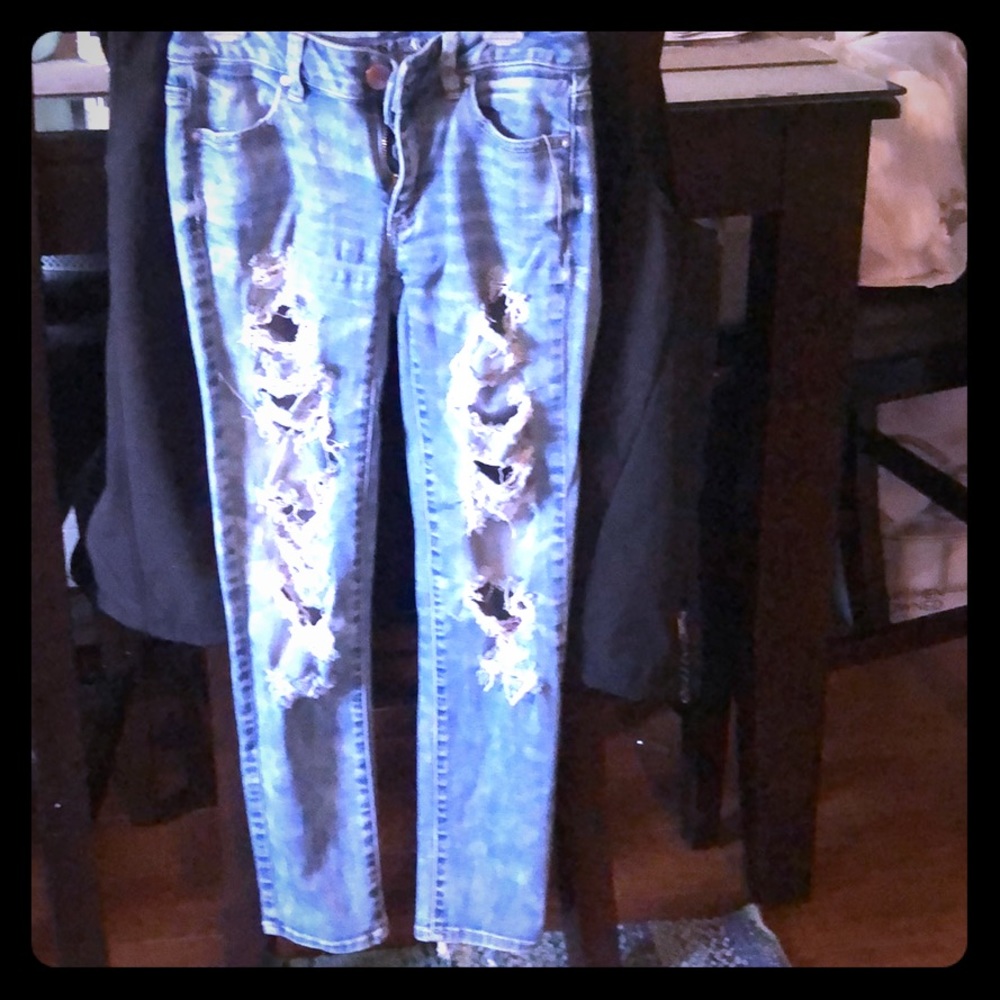 The older ripped jean from aeo